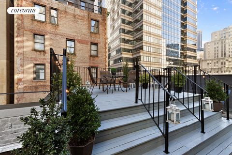 Motivated seller! Bring all reasonable offers! Loft-like two bedroom and 2 bathroom condominium with unparalleled 1,500sf PRIVATE ROOF in prime Financial District. Soaring 11ft ceilings with over 1200sf of interior living space with eight over-sized ...
