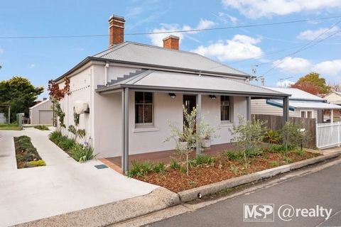 CHARM & CHARACTER MEETS MODERN-DAY CONVENIENCE 3 BED / 1 BATH / 2 TOILETS / 2-4 CAR / 478m2 Oozing with charm, 7 Cross St offers you a hidden oasis in Bathurst CBD. Cross St is a lovely St just opposite Churches Nursery in Seymour St. It is a central...