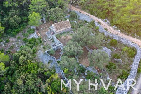 Escape to your private haven in Mudri Dolac – two secluded huts nestled in the woods, providing tranquility yet conveniently close to the road. This unique opportunity offers a combined living space of 50 m² on a generous 1185 m² plot. Experience the...