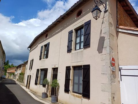 EXCLUSIVE TO BEAUX VILLAGES! This character village property, which is located in the centre of one of the prettiest villages in France, is comprised of a spacious main house and two guest houses, 3 garages, a beautiful swimming pool with elevated vi...