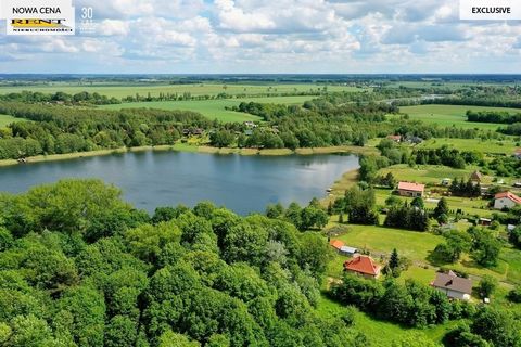 Building plot near the lake in Parlin, Stara Dąbrowa commune. The offer for sale is a building plot approx. 400m from the Parlińskie Lake. A place right by the lake with a beach, a wooden gazebo and a place for a bonfire, ideally suited for feasting....