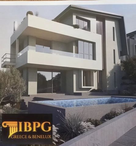 For sale renovated and luxurious house in Saronida, extending over 380m², on three levels, offering 4 bedrooms, 4 bathrooms and internal lift. With air conditioning, solar water heater, children's room and secure door, the residence also has a swimmi...