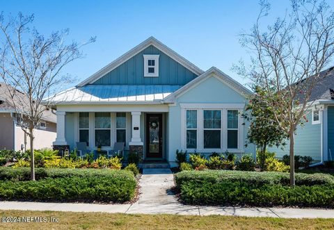 his beautiful 2 bedroom 2 bathroom house,located in The Enclave neighborhood of Nocatee, walking distance to the desired Nocatee Town Center shopping and dining and the Splash Waterpark! This home has a cute Key West bungalow feel to it. There is a n...