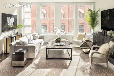 Embodying the very essence of iconic Tribeca loft-style living, this full-floor, three-bedroom condominium is perfectly situated on a quaint block in the Tribeca Northern Historic District. Enter directly via key-locked elevator into an expansive, so...