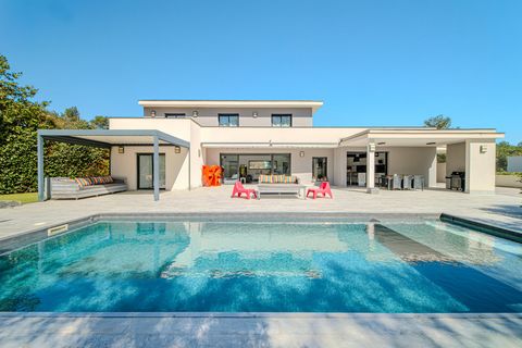 Maison à vendre 8 pièces proche de MONTPELLIER (34)