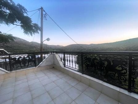 Lithines – Makrigialos Two storey house of 176m2 enjoying mountain views. The property consists of 8rooms in total. It has 3 bedrooms, 1 bathroom, a kitchen and a living room. There is a courtyard and a veranda enjoying beautiful mountain views. The ...