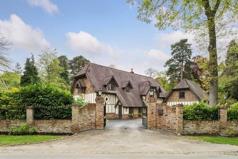 A picture-perfect property, Hamilton House is situated on the prestigious Larch Avenue in the desirable village of Sunninghill. Wonderfully located to bask in the glorious Berkshire countryside whilst benefitting from easy access to the Capital, Sunn...