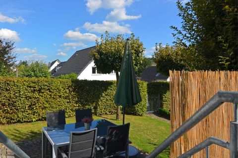You will find this comfortable 2-bedroom apartment in a sun-facing position on the edge of Eslohe. On the private terrace, you can barbecue chicken or fish and enjoy it with a glass of wine. The apartment is ideal for a small family or group of 4. In...