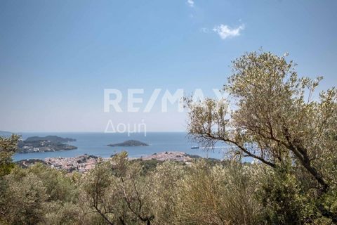 Property Code. 23404-9331 - Agricultural FOR SALE in Skiathos Main town - Chora for €235.000 . Discover the features of this 4300 sq. m. Agricultural: Distance from sea 2500 meters, Distance from the city center: 2500 meters, Distance from nearest vi...