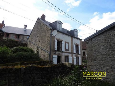 SALE HOUSE SAINT MARC AREA IN FRONGIER - MARCON IMMOBILIER - Ref 87839 A house comprising on the ground floor: living room with an insert, kitchen, dining room, hallway. 1st floor: landing, two bedrooms, bathroom, wc. 2nd floor: landing room, 2 attic...