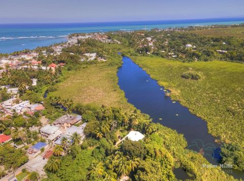 Si vous aimez le plein air, c’est votre chance. Un beau lagon pour la pêche ou les excursions en bateau, un endroit pour se détendre. Un immeuble sur 3 étages avec vue sur le lagon. Premier étage: 2 appartements avec 1 chambre chacun Deuxième étage: ...