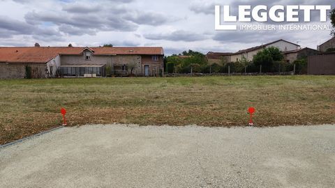 A22223DCO16 - Building plot for a habitable dwelling, with electric and water to edge of plot. The road in front will be tarmac'd and maintained by the commune Information about risks to which this property is exposed is available on the Géorisques w...