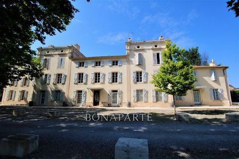 Gérard DURRIEU Prestige ... Châteaux 2400 m2 of living space to create several apartments in a sumptuous setting, within a condominium with tourist residence in a 5ha park and its collective swimming pool in common with the co-ownership. Beautifully ...