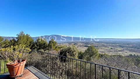 In a dominant position in the countryside between Bedoin and Mormoiron, facing the Giant of Provence, this rural property offers 413 m² of living space, fully renovated and divided into 7 flats (including three studio flats), set in over 6 hectares o...