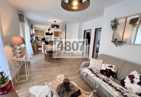 EXCLUSIVE The agency 4807 Immobilier Sallanches offers you a magnificent T3 apartment of about 67m2 completely renovated recently. Located in front of schools and 2 steps from amenities, small condominium of 3 dwellings WITHOUT CONDOMINIUM FEES!! Ver...