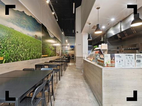 POINT OF INTEREST:  Hungry for foot traffic? This is the royal standard of CBD hospitality offerings with a front-row seat to the $1.7 billion Queen Victoria Market redevelopment. The space is a flexible 80 sqm* and includes a commercial kitchen and ...