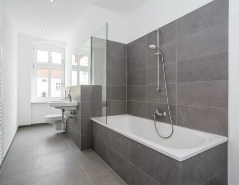 Address: BERLIN, Corinthstraße 53 Property description At a glance: – 8 apartments for sale – 1 to 5 rooms – approx. 37 to 139 sqm – bathrooms with bathtub or shower – balconies or terraces – Partly with elevator – bicycle parking spaces – Energy cer...