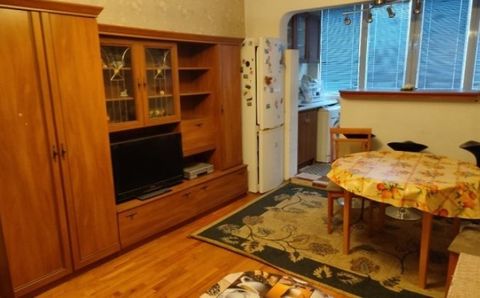 Spacious, one-bedroom apartment converted into a two-bedroom apartment! It has two terraces! Internal and warm! Low monthly bills! Excellently maintained entrance! Quiet and peaceful area! Kindergarten in the block! If you want us to organize a VIEWI...