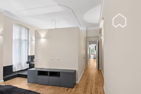 Welcome to your new home! This stunning apartment offers you the ultimate in luxury and comfort in one of Berlin's most sought-after areas. Location: Nachodstraße is located in a quiet yet central neighborhood that offers you relaxed living while bei...