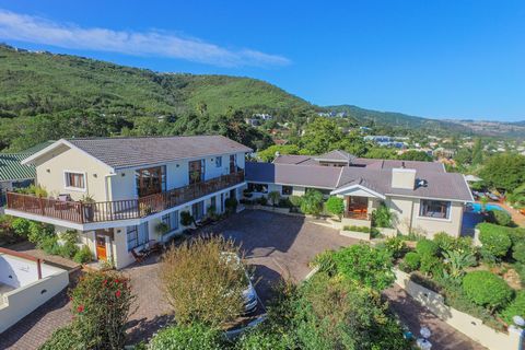 Two adjacent properties in one sale : Candlewood Lodge - an exquisite 5 star, 10 bedroomed guesthouse situated in the picturesque town of Knysna, overlooking the Knysna Lagoon and the famed Heads; - and the owner and or manager’s house plus staff acc...