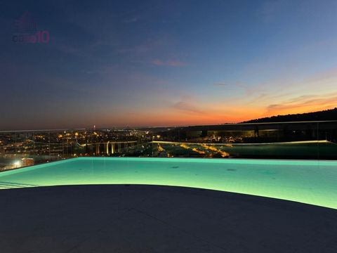 Luxury 3 bedroom apartment for sale in Infinity Tower Lisbon Come and visit this exclusive development in the center of Lisbon and enjoy a unique experience. Luxury apartment with 3 bedrooms, all with private bathroom and access to the balcony. Large...