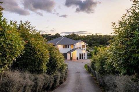 Introducing a stunning rural retreat, nestled in serene surroundings. Constructed in 2018, this exquisite property offers a high-end living experience with a peaceful countryside ambience. Situated on a generous 4570sqm elevated section, this two-sto...