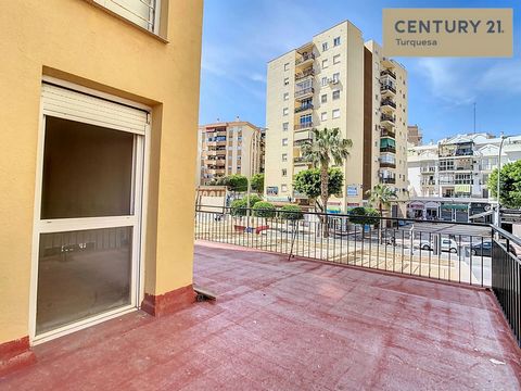 REFERENCe 0144-00138 Discover this magnificent property located on the coveted Av. Isabel Manoja in Costa del Sol. With 120 square meters of living space and a generous 80-square-meter terrace on the first floor, this opportunity provides a blank can...