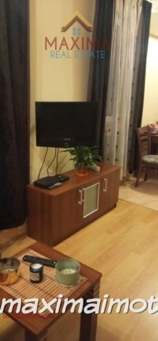 ref.20702, MAXIMA Real Estate offers you a FULLY FURNISHED apartment located in the CITY CENTER !! The property is on the MIDDLE floor of a residential building with Act 16 and consists of a room with a kitchenette and a separate sleeping area, an en...