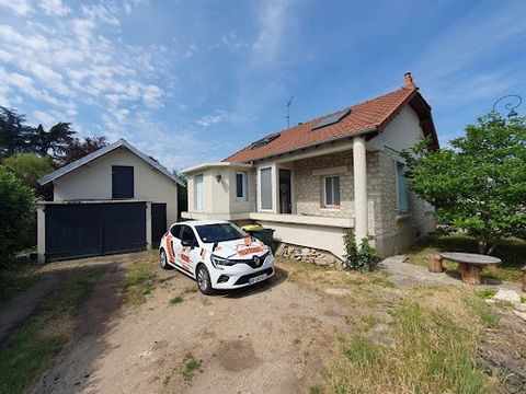 SALE GUARANTEED 12 MONTHS! In Marmagne (18500), 10 minutes from Bourges, village offering all amenities (school, shops, transport ...), liveable house on one level completely renovated. In a quiet residential area, close to the train station, this br...