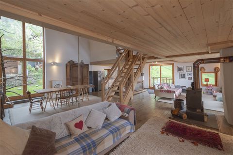Renovated barn converted into 2 half chalets located in a small village close to Notre Dame Du Pré, handily located for skiing in LA PLAGNE PARADISKI from the link in MONTALBERT. Stone and wood half chalet spread over 4 levels and 213m2 comprising: O...