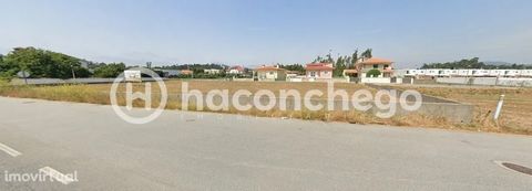 Construction site in Gilmonde in the face of the National Road 205 Barcelos/Povoa Varzim. A 5-minute drive to the centre of Barcelos and access to public transport. Excellent location because it is inserted in an area of individual dwellings with com...