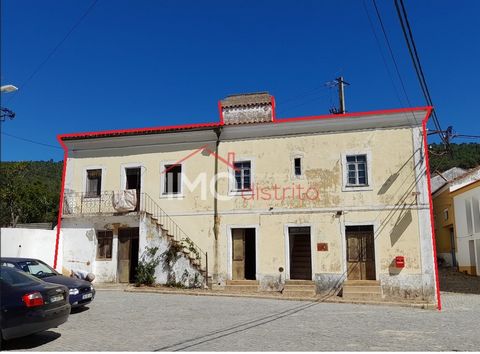MAISON 3 CHAMBRES + 3 - PORTO DA ESPADA - MARVÃO - ALENTEJO La maison individuelle à récupérer est située au centre du village de Porto da Espada, paroisse de São Salvador de Aramenha, municipalité de Marvão. Le bâtiment est composé d´un rez-de-chaus...