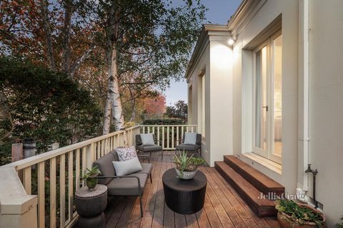 Amongst a peaceful and leafy backdrop, this appealing, light-filled three-bedroom single level, freestanding town residence has delightful garden surrounds and timber deck entertaining area.The interior welcomes abundant natural light, illuminating t...