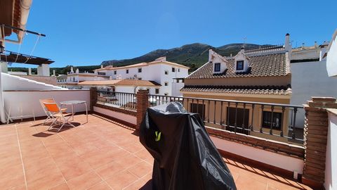 For rent: Spacious attic apartment in a central location very close to town. The property has stunning views out towards the foothills of Alhaurin el Grande. The property features 2 bedrooms, with the master also benefiting from an ensuite, with bath...