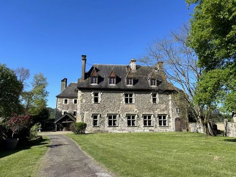 Within a short drive from the market town of Orthez, this beautiful medieval château is a hidden gem located in the heart of the beautiful French countryside. The historic 12th century building was the property of the Peyré (altered to Peyrer by Jean...