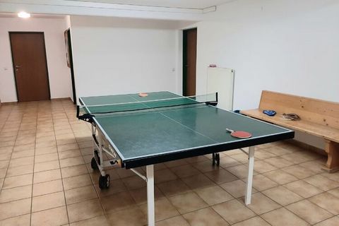 In dieser Ferienwohnung, die sich auf einem Bauernhof in Radstadt befindet, erwartet Sie ein qualitätsvoller Urlaub in den Salzburger Bergen. Hier können Familien während des Tages aktiv sein und abends die Ruhe des Landlebens genießen. Besonders Kin...