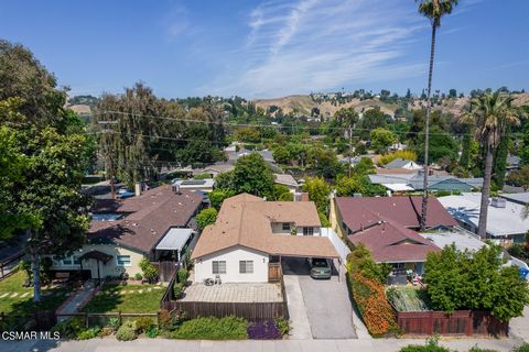 ''Rare Opportunity: Investment Duplex in Woodland Hills!Here's your chance to secure a prime investment in the heart of Woodland Hills. This maintained duplex boasts a range of desirable features that make it an investor's dream.The property has few ...