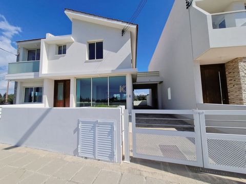 Located in Larnaca. Adorable, Three Bedroom House for Rent in Kiti area, Larnaca. Kiti Village provides all amenities, including schools, supermarket, pharmacy, bank, restaurants, shops etc. A short drive to Kiti beaches including the well-known surf...