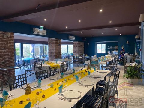 ATYPICAL place in a quiet area with air conditioning, wealthy clientele Ideal for parties, banquets, weddings, birthdays Currently open from Friday to Sunday, possibility of opening every day, The real estate complex including: Cloakroom, Bar, Restau...