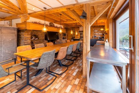 This 9-person gite is the ideal holiday home for families or a group of friends. Located in a perfect setting, you will enjoy going on beautiful hikes and breathing in the natural air. The gite has 4 bedrooms and 2 bathrooms, each room is decorated w...