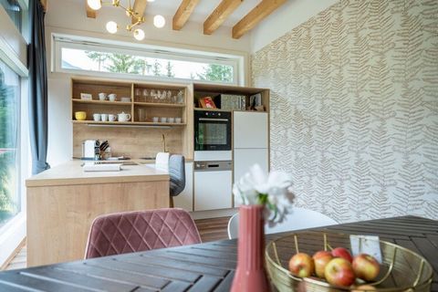Este hermoso apartamento de diseño moderno para un máximo de 4 personas se encuentra en una casa de vacaciones en Feistritz ob Bleiburg en Carintia, cerca del lago Klopein, está rodeado de vegetación y ofrece una excelente vista de los alrededores. E...