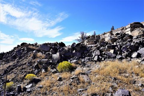 Income potential through permitted rock quarry in a favorable location. Property has the potential to be buildable for a residence through several avenues & would be a beautiful place to build a home. Huge Cascade Mountain & Smith Rock views adjoinin...