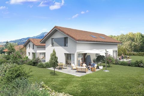 MARCELLAZ - We present for sale this pretty detached villa of 124 m2 in VEFA with 5 rooms, a garage, two parking spaces and a plot of 680 m2. It is in the heart of the village of Marcellaz that this villa is located just 13 minutes from the Swiss bor...