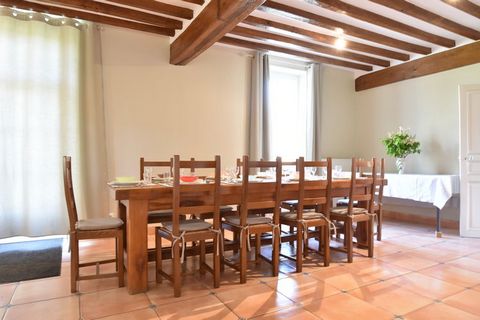 The luxurious 6 bedroom mansion in Verneuil has been comfortably renovated and fully equipped as suitable for large families and groups of friends. The place can accommodate 13 guests. The house has a large garden with a wonderful covered terrace, wh...