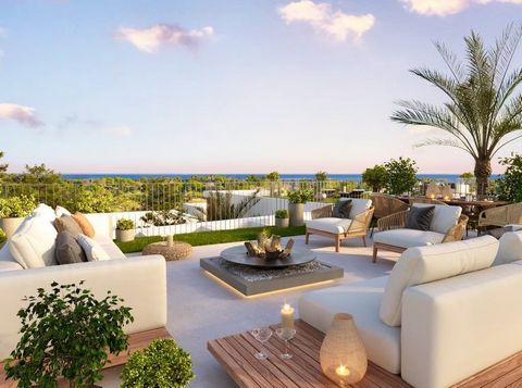 If there is one thing that makes Bay View special, it is the spectacular panoramic views of two unique environments: the bay of Altea with the intense blue of the sea and the Alicante mountain range, its peaks and vegetation. Large spaces that allow ...