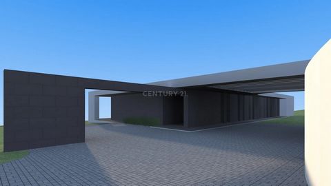 Land for construction to built a modern style detached house, excellent location with Ocean views.