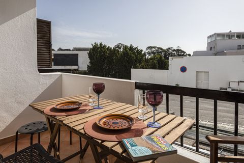 Welcome to Albufeira Casa do Zanão, this 2-bedrooms apartment with a private balcony is located in Praceta Forte de São João, in Albufeira, and is 100 meters far from the beach. It’s perfect for your holidays in Algarve with family or friends. Also p...