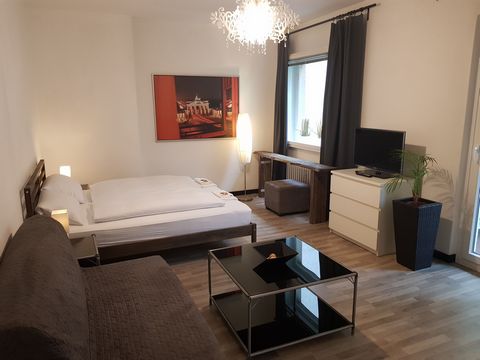 The studio apartment has one big room with a balcony, a full kitchen, and a bathroom with a bathtub. It is located in Schöneberg in the city center west, 5 min walking distance from Nollendorfplatz and Wittenbergplatz (KaDeWe). With 4 metro lines, No...