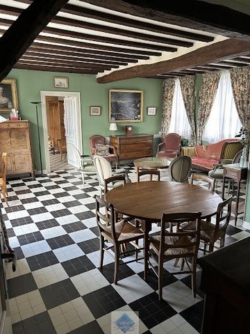 The Cabinet de Simencourt Ault offers for sale this beautiful 19th century house located in the countryside, offering beautiful volumes and having retained a lot of charm, consisting of: an entrance, fitted and equipped kitchen, large living room wit...