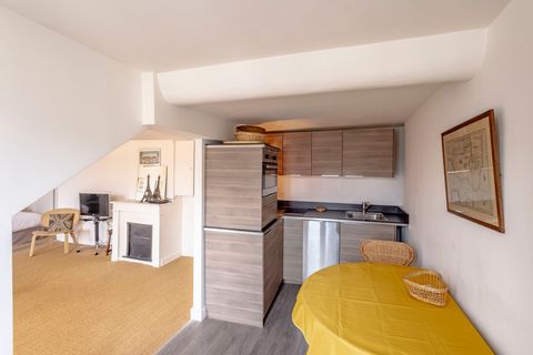 Located on the 6th floor (elevator to the 5th) of a building on Rue de Tournon, Host In Paris offers a furnished apartment for rent in the heart of the 6th arrondissement, suitable for 2 guests. It can be rented on a medium-term, mobility basis. Here...